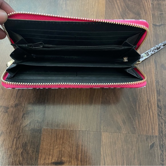 Animal print wallet - Picture 2 of 2